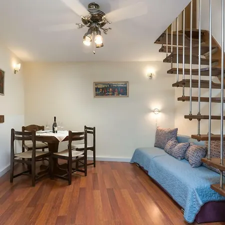 Lägenhet Old Town Garden